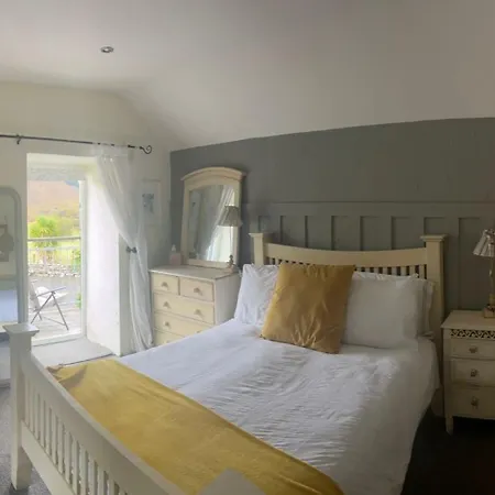 Shantalla West Cork With Hot Tub & Sauna *