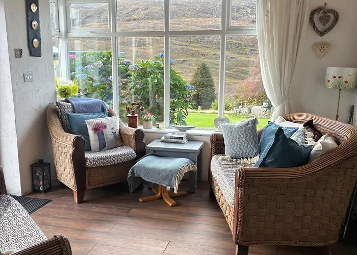 3 Bed - Sleeps 6 - Pet Friendly - Hot Tub - Sauna Bantry