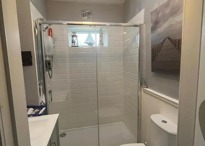 3 Bed - Sleeps 6 - Pet Friendly - Hot Tub - Sauna Feriehus *