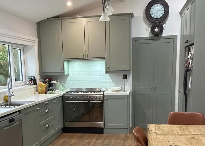 3 Bed - Sleeps 6 - Pet Friendly - Hot Tub - Sauna Feriehus *